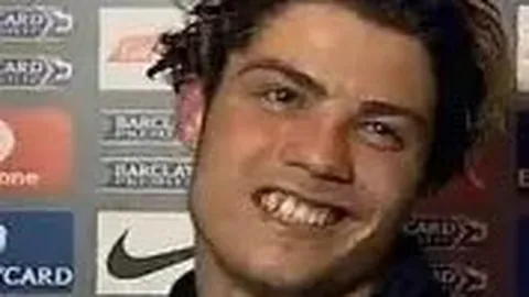 《乔纳森-戴维转会风云：拜仁与热刺探路球员离队之谜》