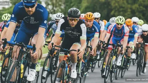 刘俊茜60米栏世锦赛夺冠，中国跨栏再创新高，13年辉煌重现！__财