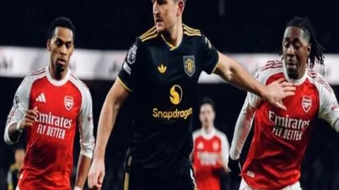 法兰克福问鼎德甲，马尔穆什关键进球助力球队跻身前三